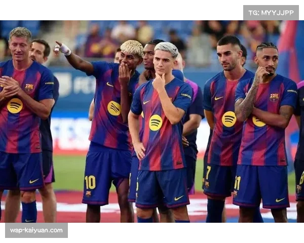 巴萨遭遇重创巴黎爆冷丢分双线压力增大引发关注